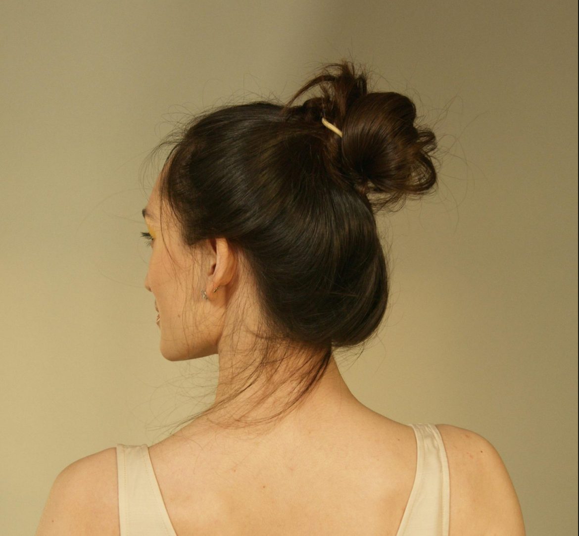 HAIR TUTORIAL: How to achieve the perfect neat messy bun