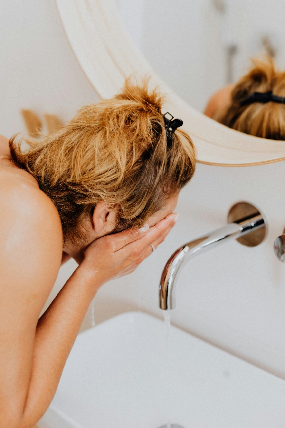 7 reasons you should be cleansing with cold water