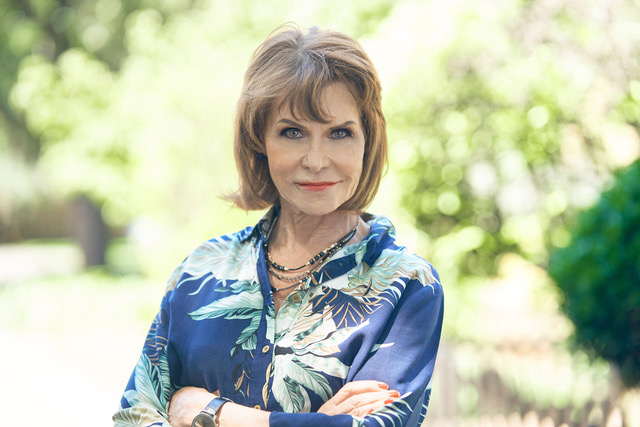 SA’s Dr. Lesley Ann van Selm honoured with International Women Lifetime Achievement Award