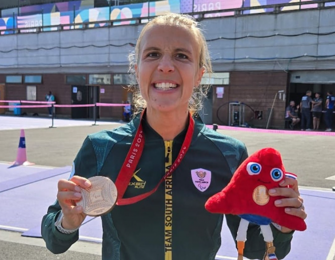 SA’s Louzanne Coetzee bags bronze in 1500m at Paralympics: ‘I’m amazed at what faith and belief can achieve’