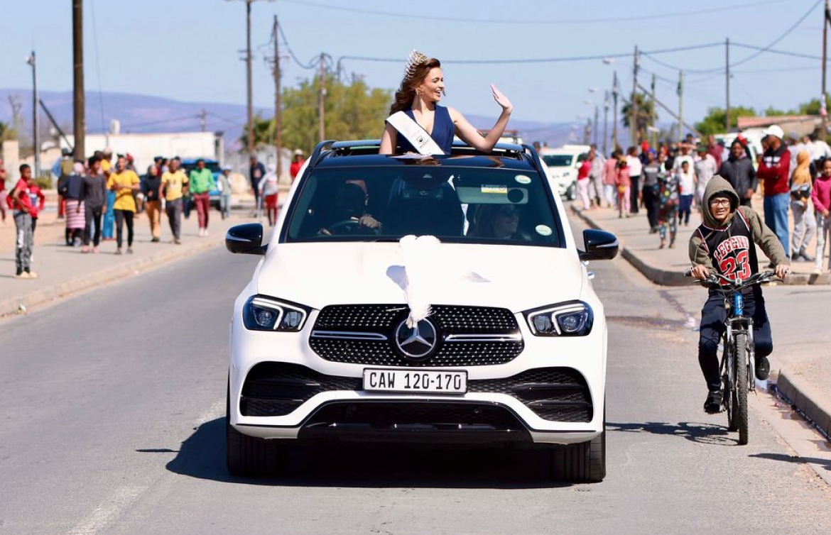 Mia le Roux makes return to Oudtshoorn: ‘From national stages to her hometown streets’