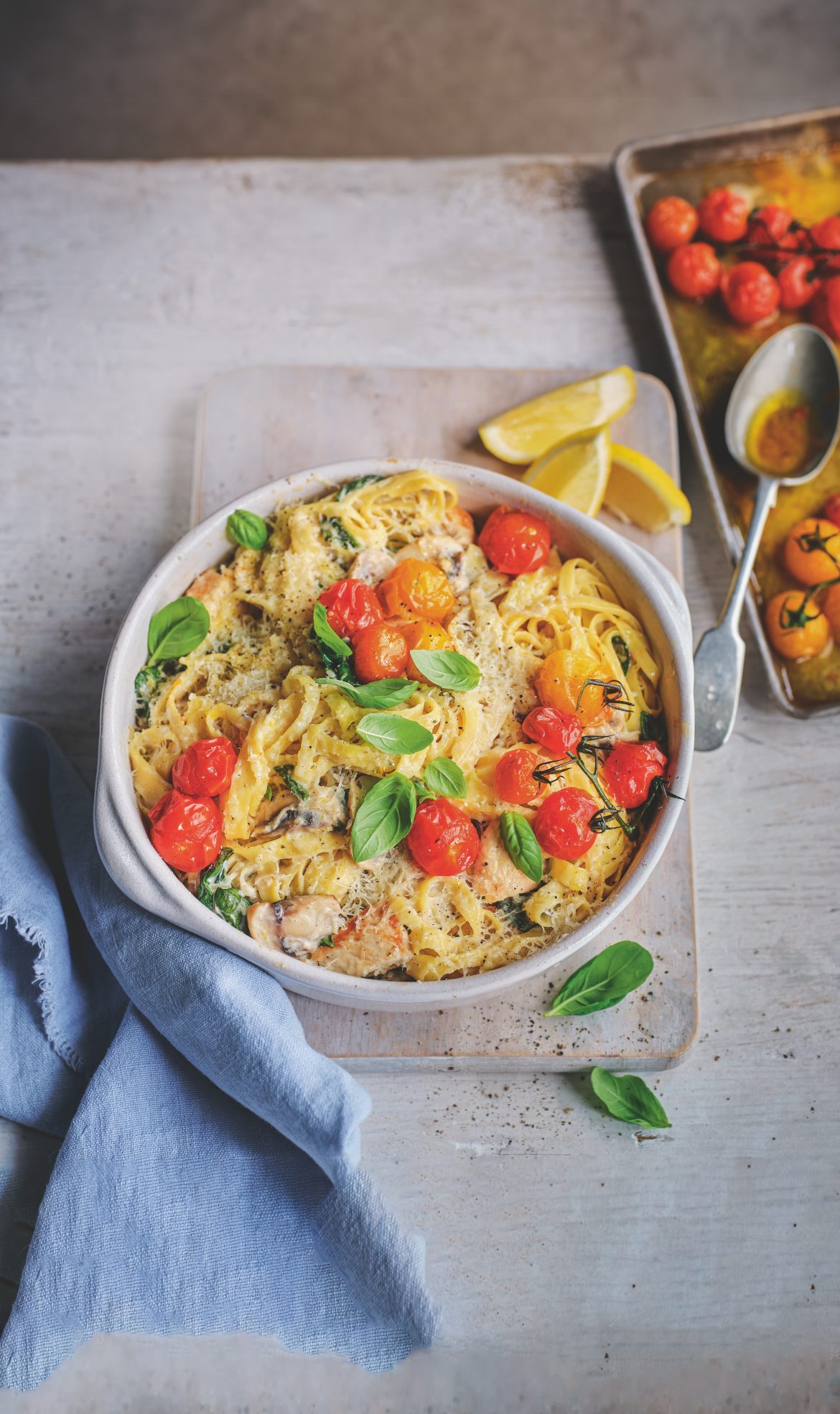 Fettuccine alfredo bake