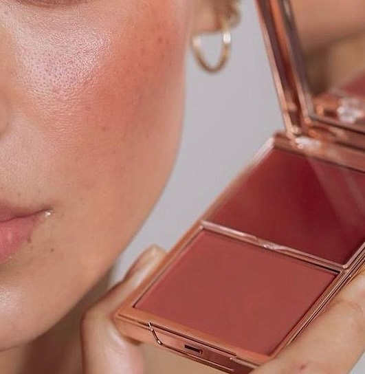How to choose the perfect blush for your skin tone