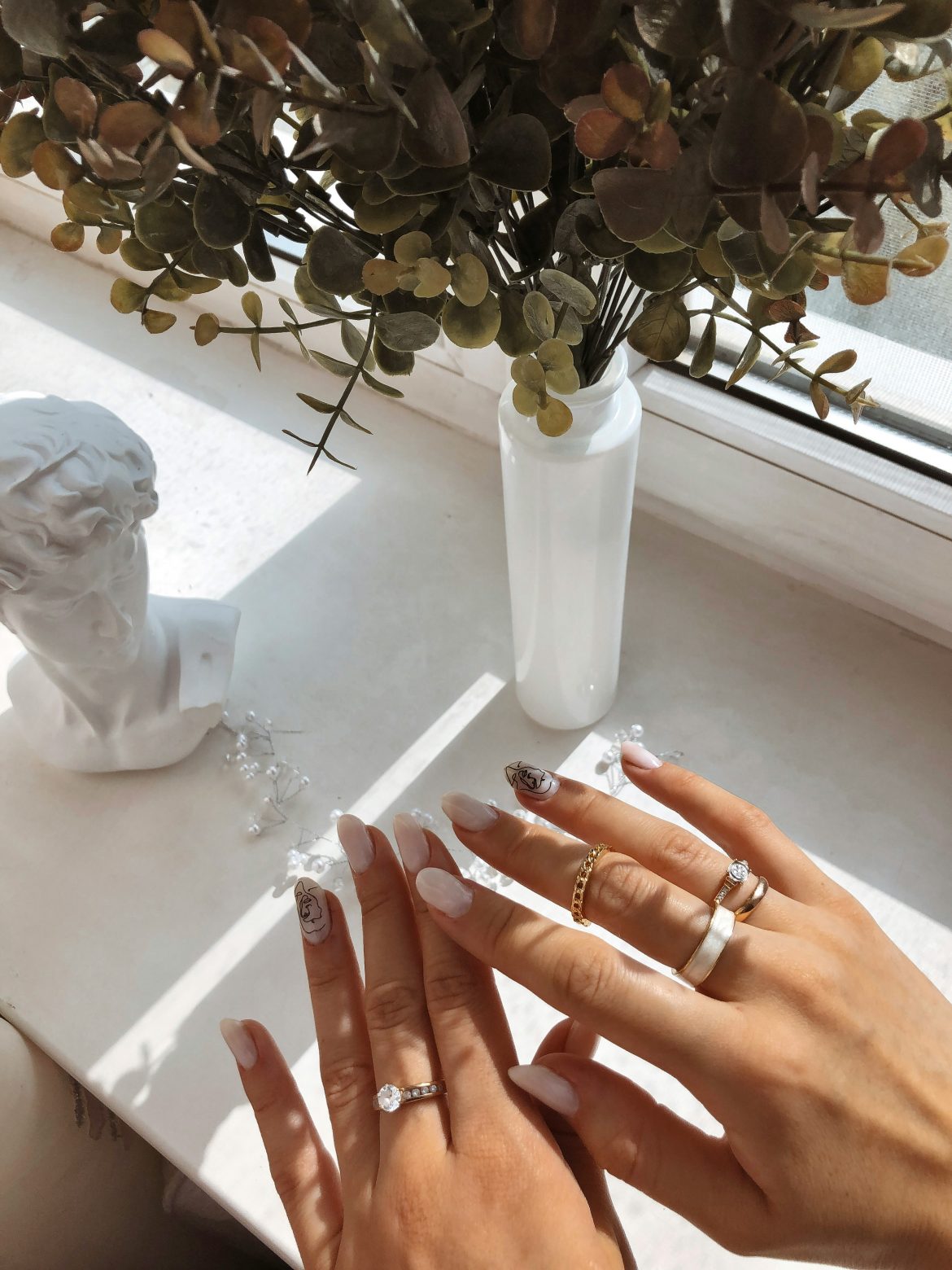 9 ways to upgrade your wedding manicure