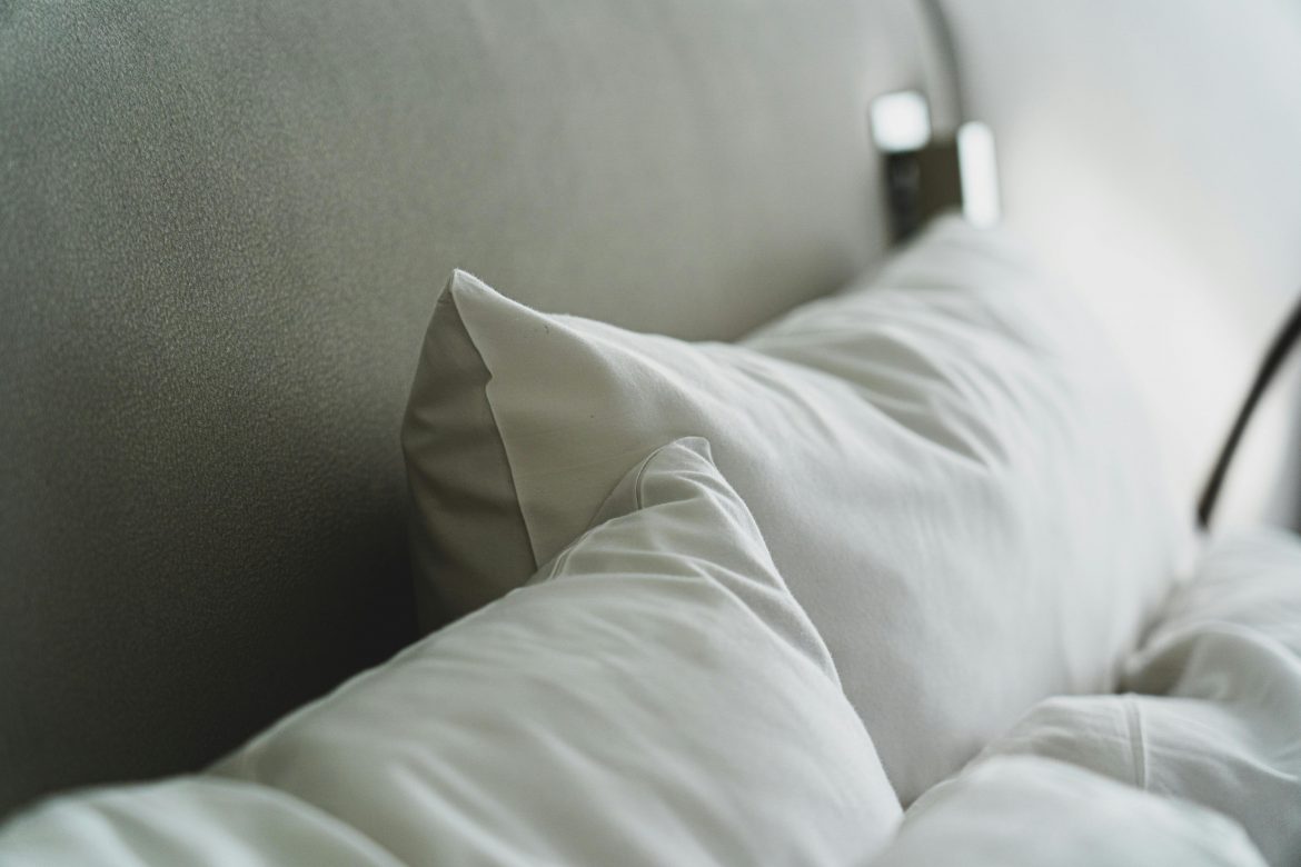 Should you switch to an orthopaedic pillow? How to find the right one