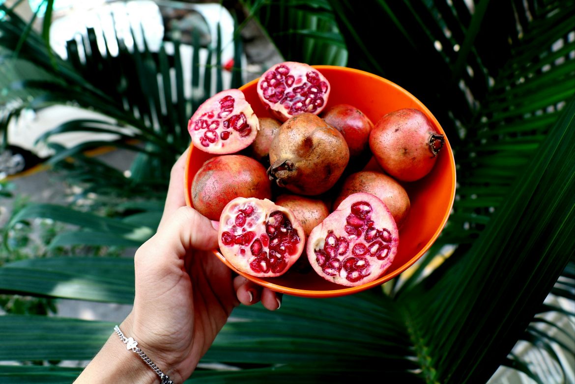 11 Reasons to eat more pomegranate