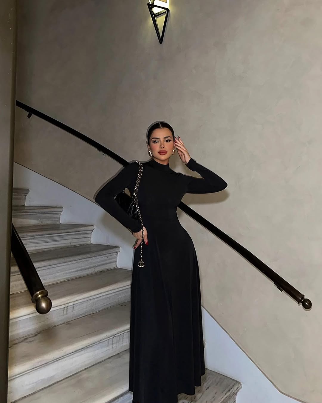 How to style the basic long sleeve dress this Autumn