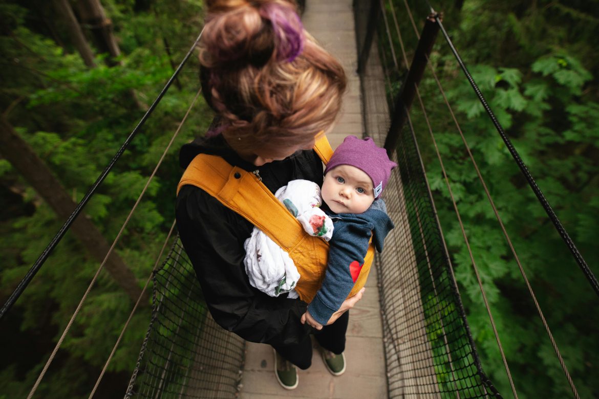 Postpartum hiking – Tips for hitting the trail after childbirth