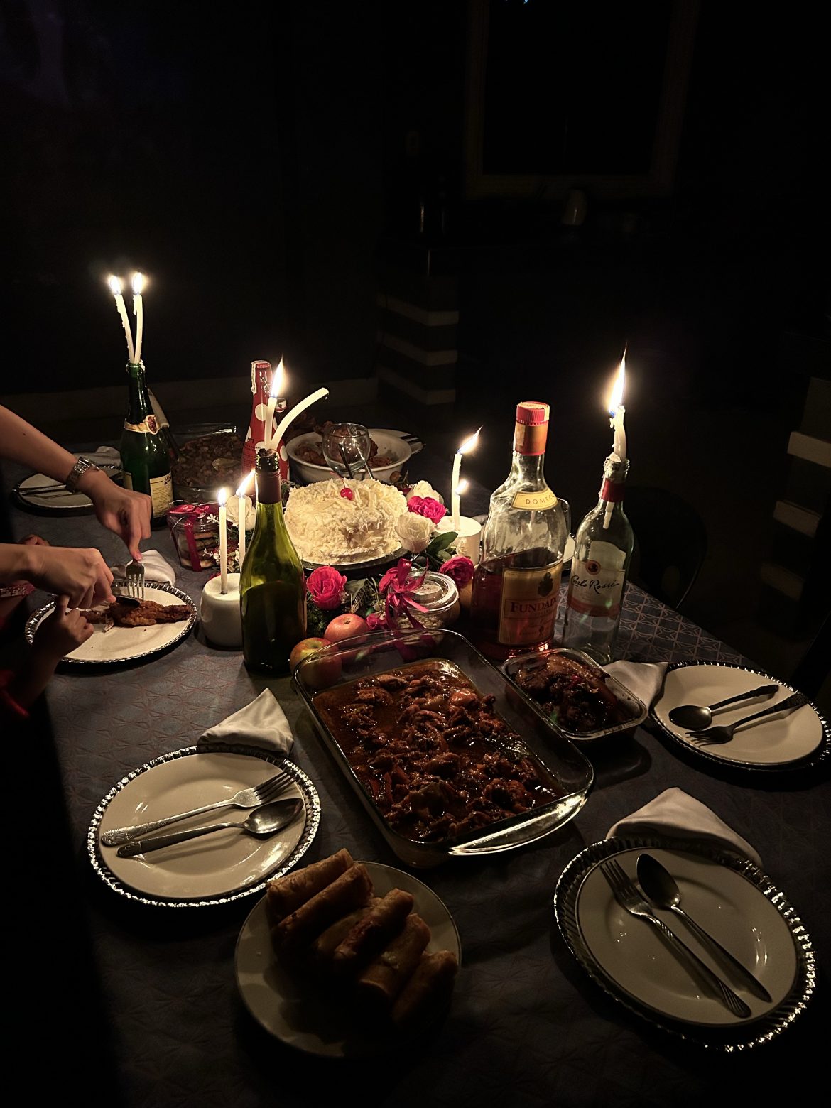 5 Themes to curate for your next dinner party and menu ideas