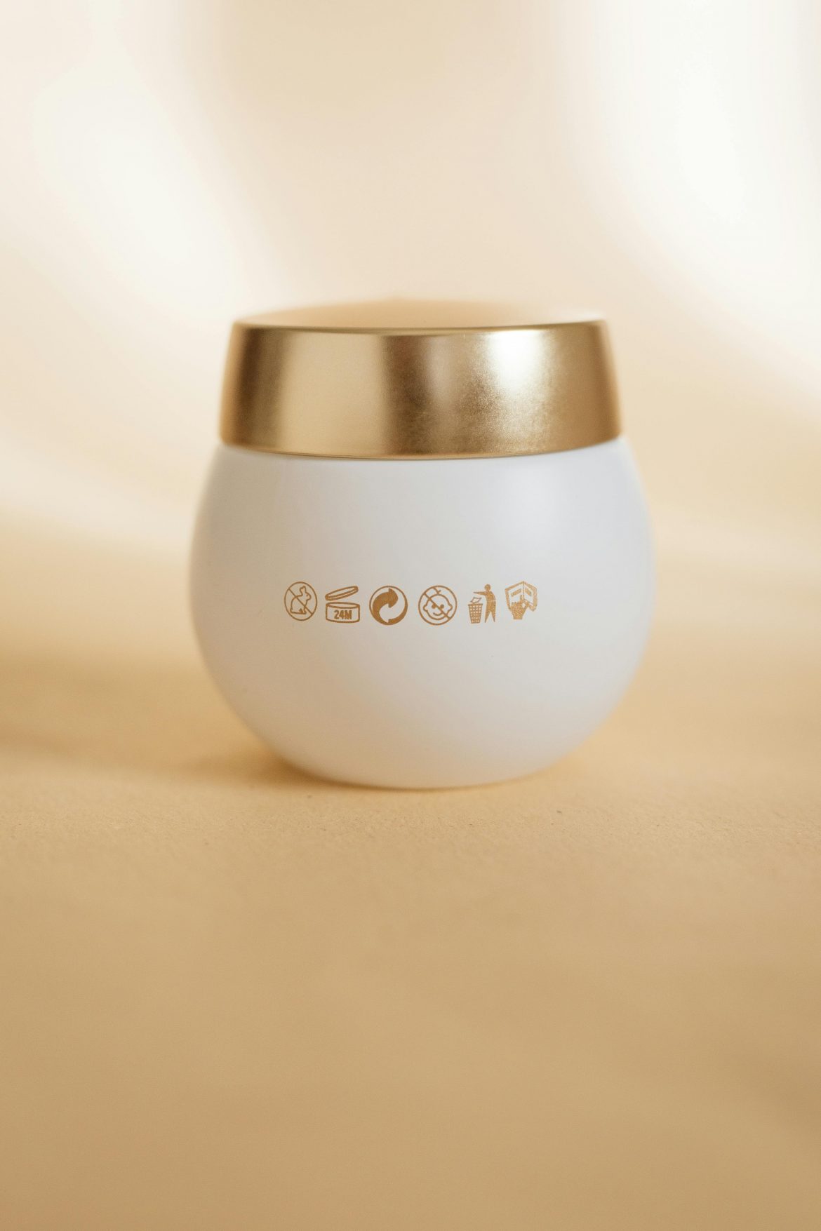 Time for a clean out! All you need to know about your expired beauty products