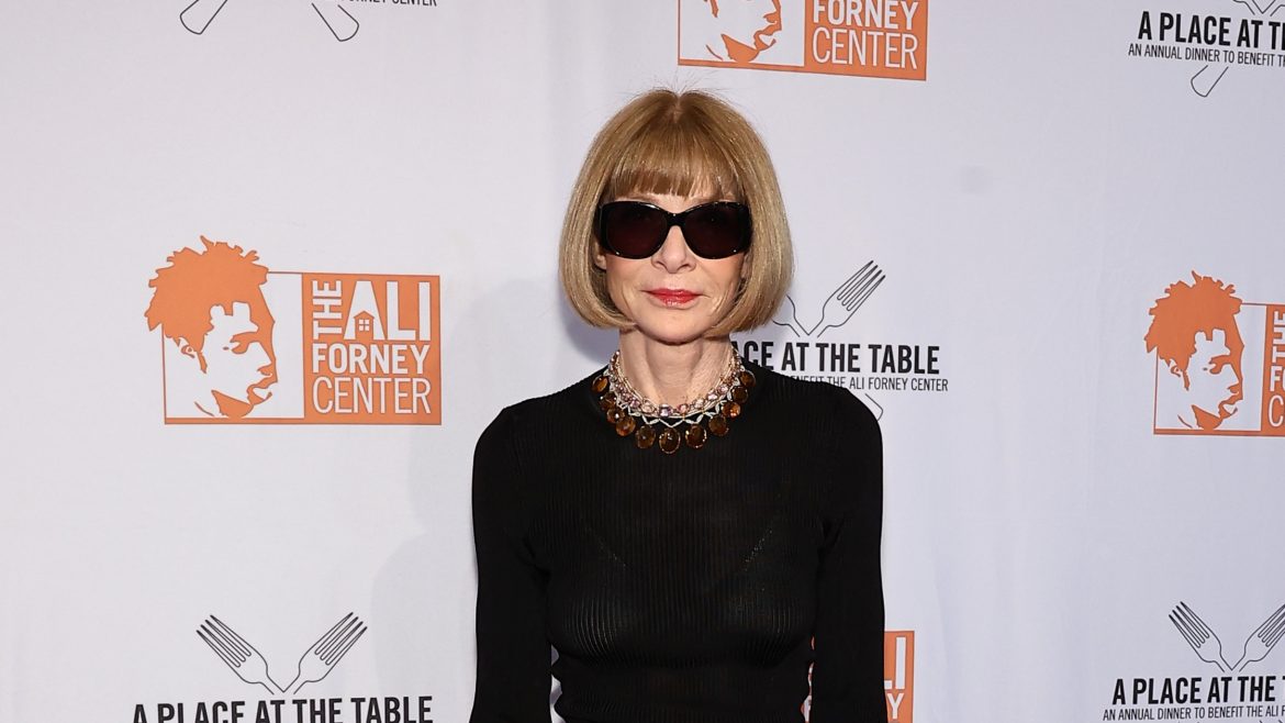 Anna Wintour steps down as American Vogue editor-in-chief after 37 years of fashion leadership