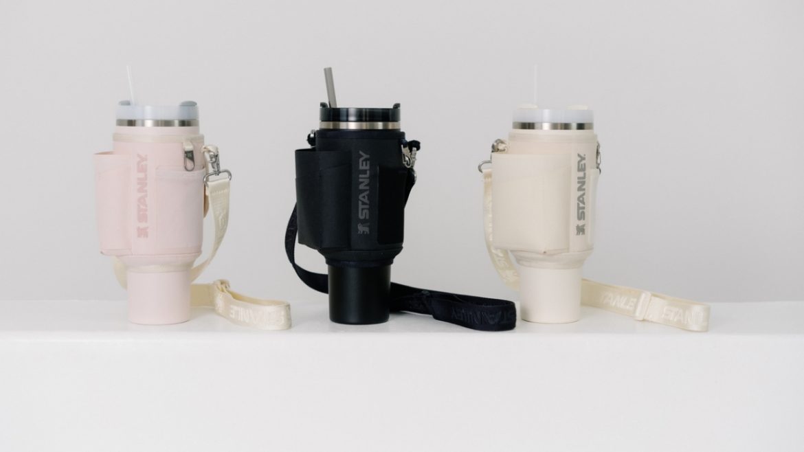 Stanley All Day Quencher Carry-All: Hands-free hydration with pockets