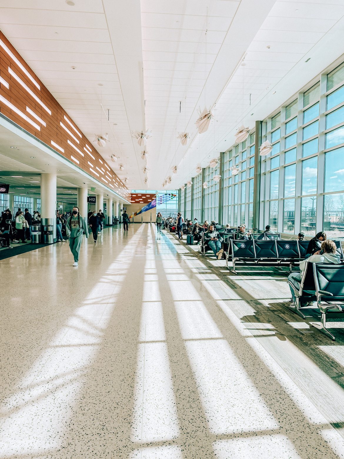 How to survive airports during the busy December holidays