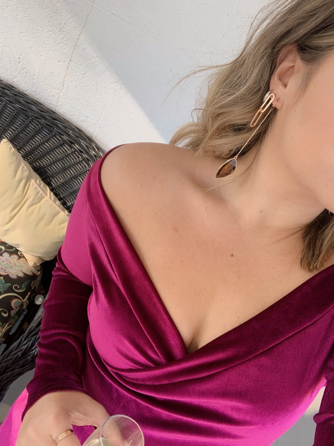 How to re-wear your holiday outfits without anyone noticing