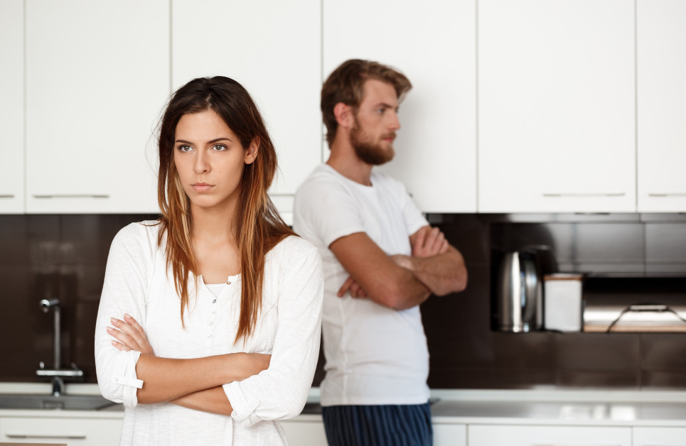 Quiet habits that slowly damage relationships
