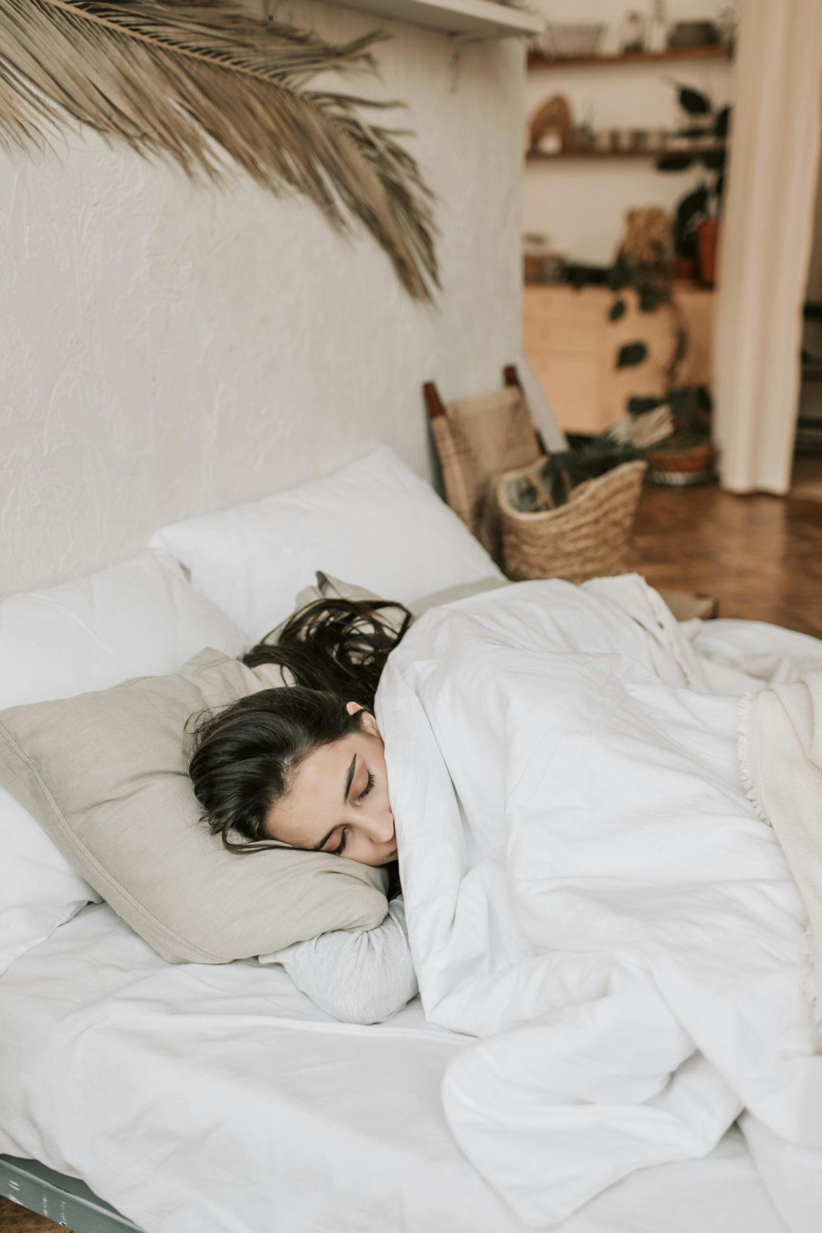 Why your sleep routine might changes in autumn/winter — and how to fix It