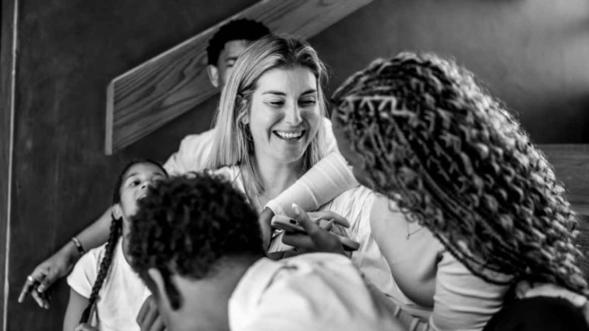 Fans call Rachel Kolisi a perfect mom after throwback post