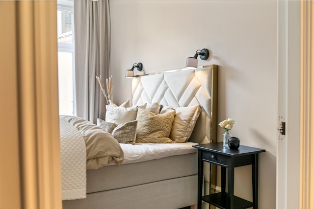 Tips to make your bedroom feel snug and comfy during the colder months