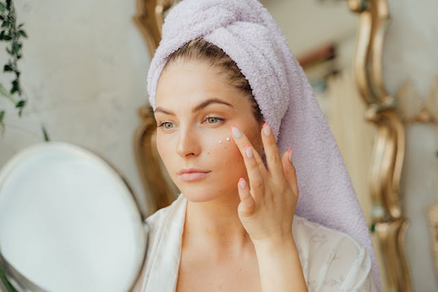Thinking about tretinoin for your skin? Here’s what you should know