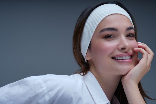 Soft make-up techniques for radiant skin