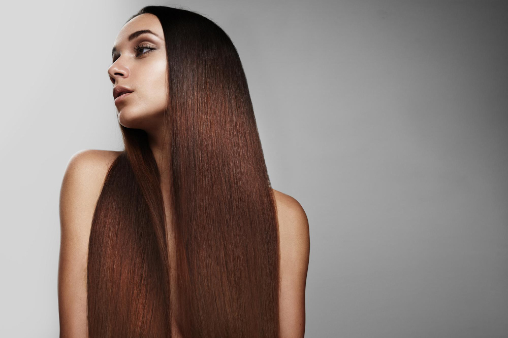Glass hair: how to achieve the ultra-glossy look at home